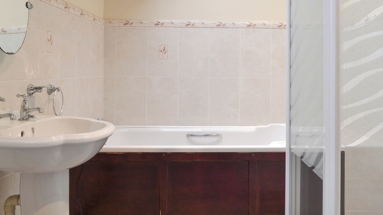 Photo of Bathroom in Foxley