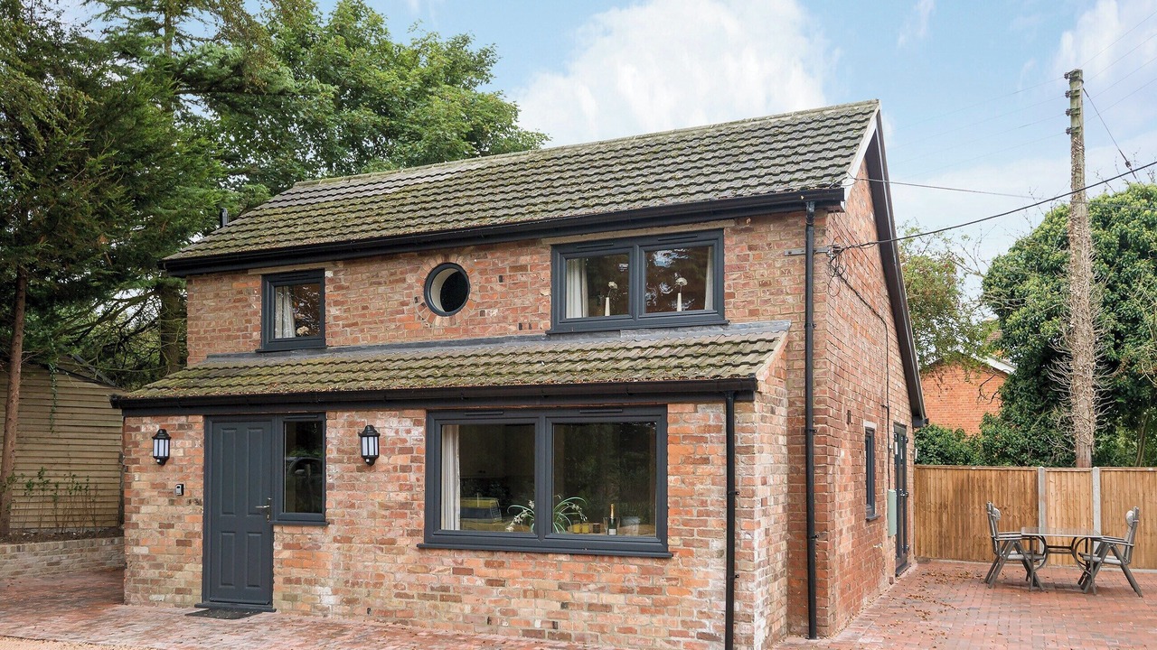 Photo of Others in Alford