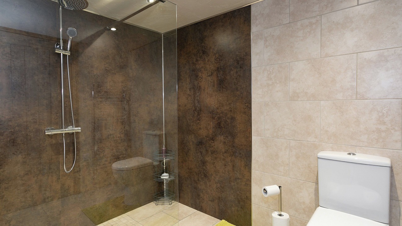 Photo of Bedroom in Alford