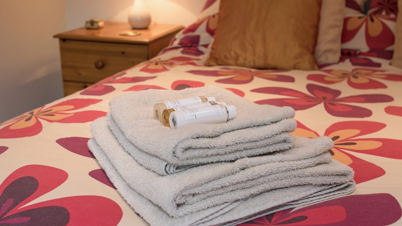 Photo of Others in Alford