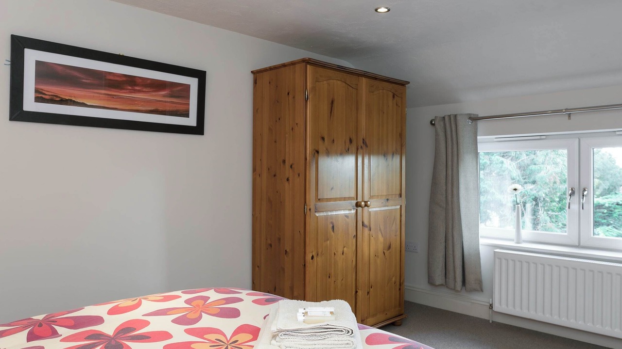 Photo of Others in Alford