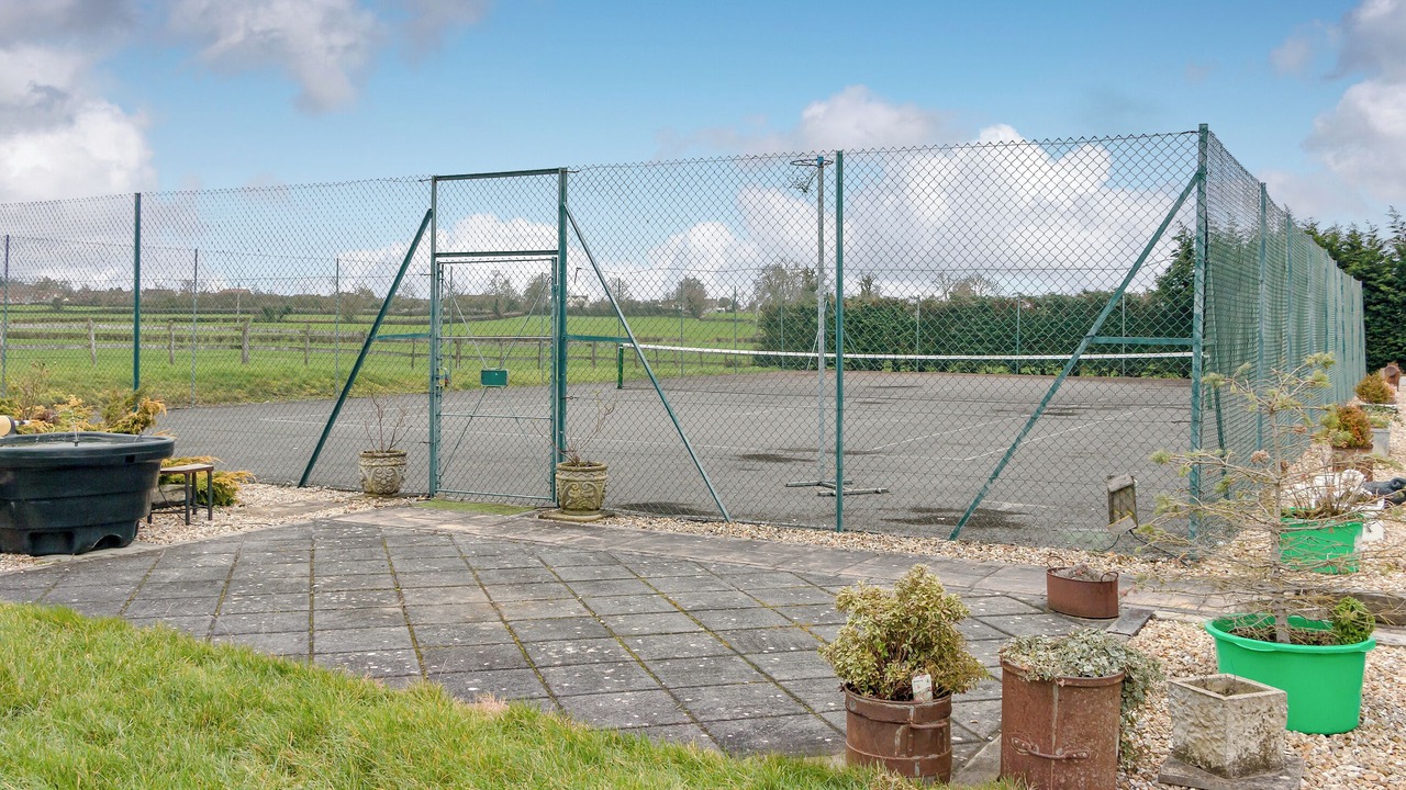 Photo of Others in West Pennard