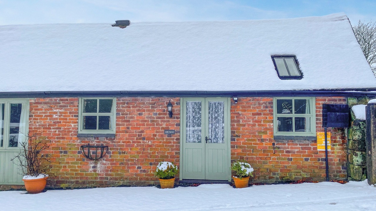 Photo of Outdoor in Middle Mayfield