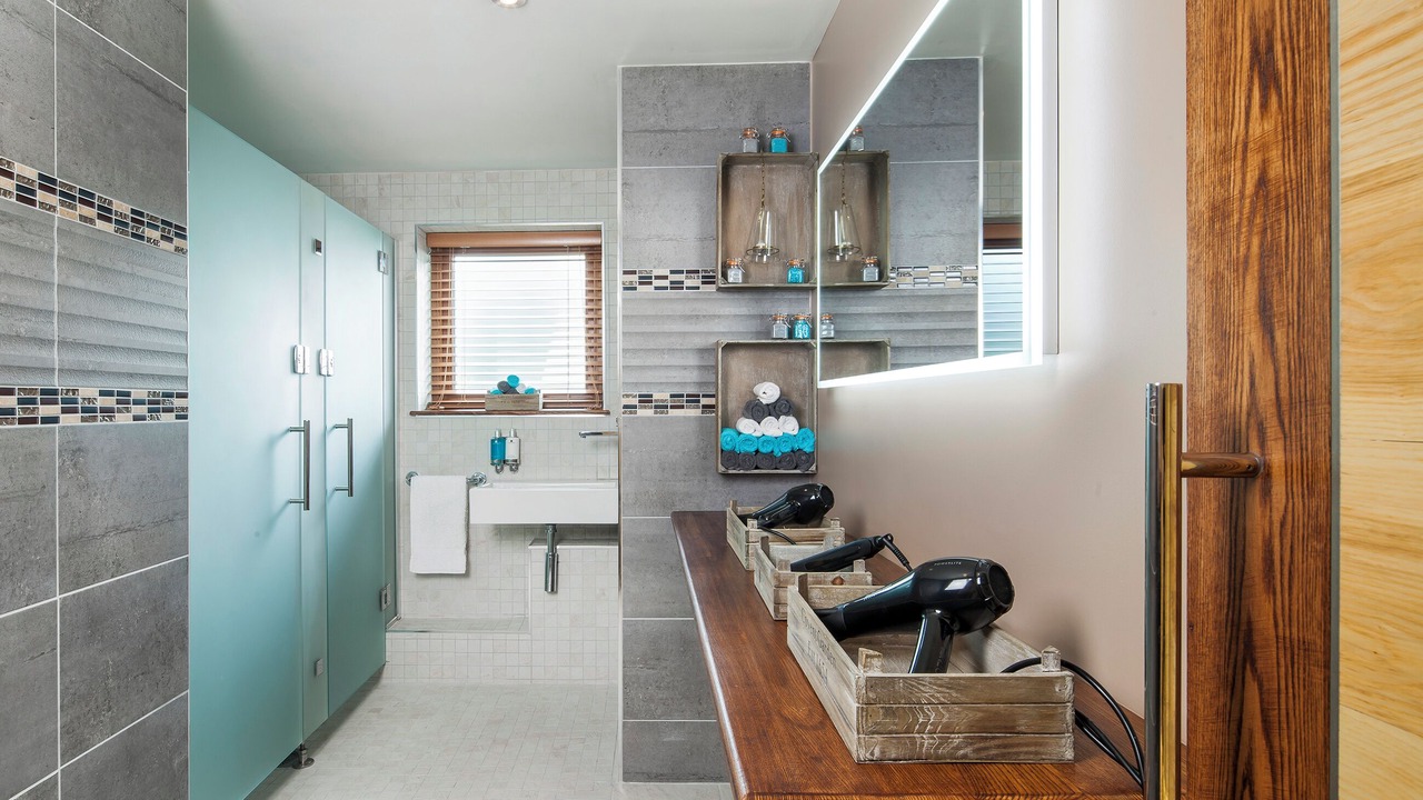 Photo of Others in Hepworth