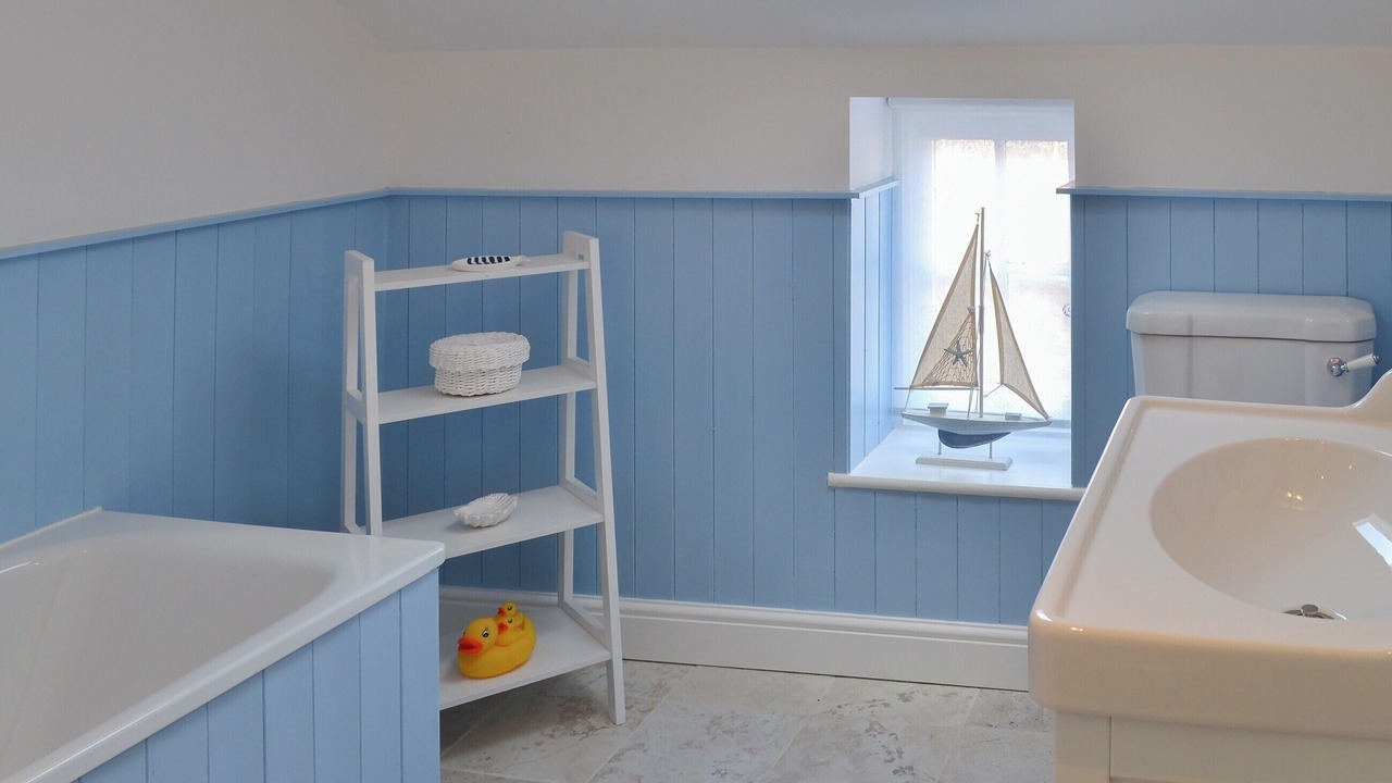 Photo of Bathroom in Muston