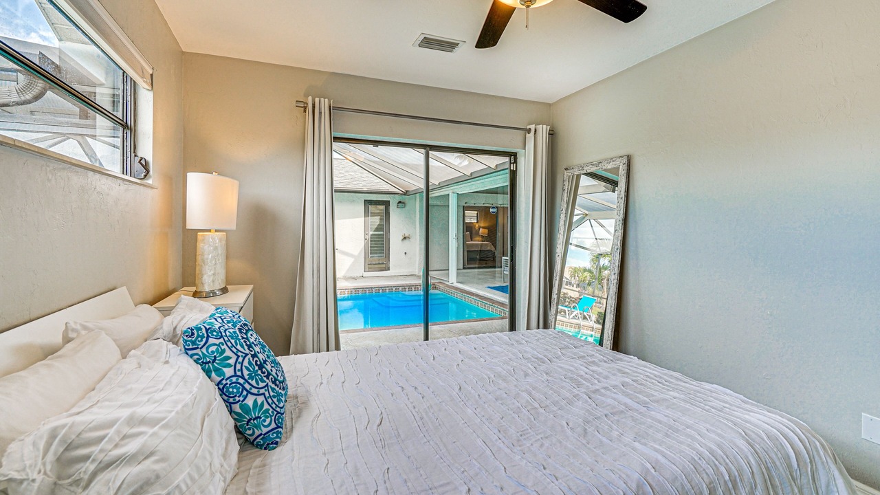 Photo of Bedroom in Caloosahatchee