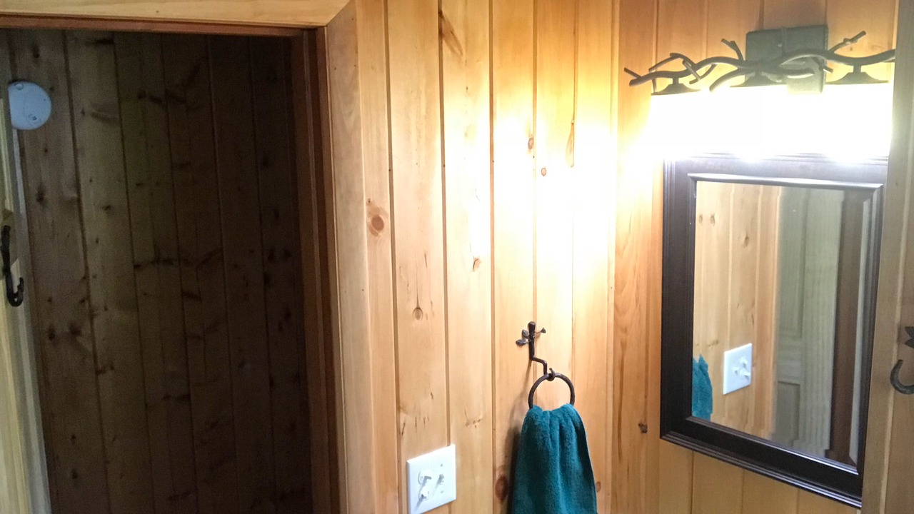 Photo of Bathroom in Jay