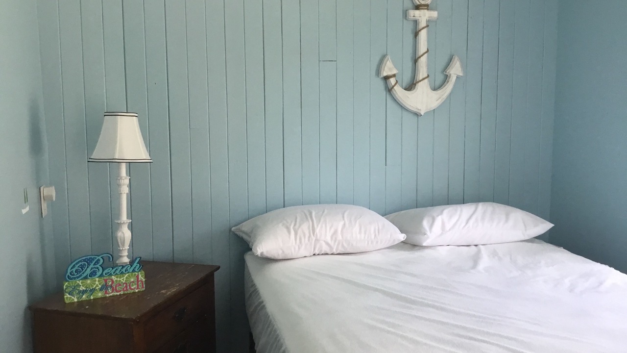 Photo of Bedroom in Crystal Beach