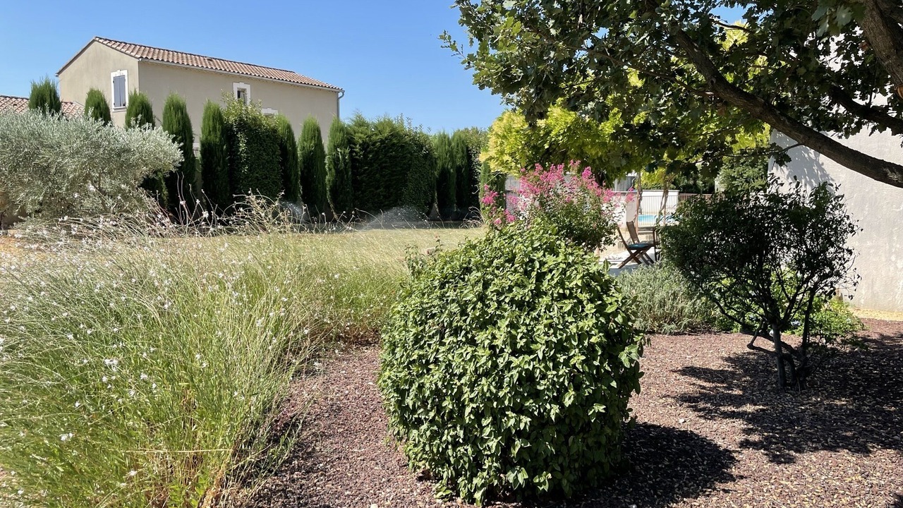 Photo of Outdoor in Eyragues