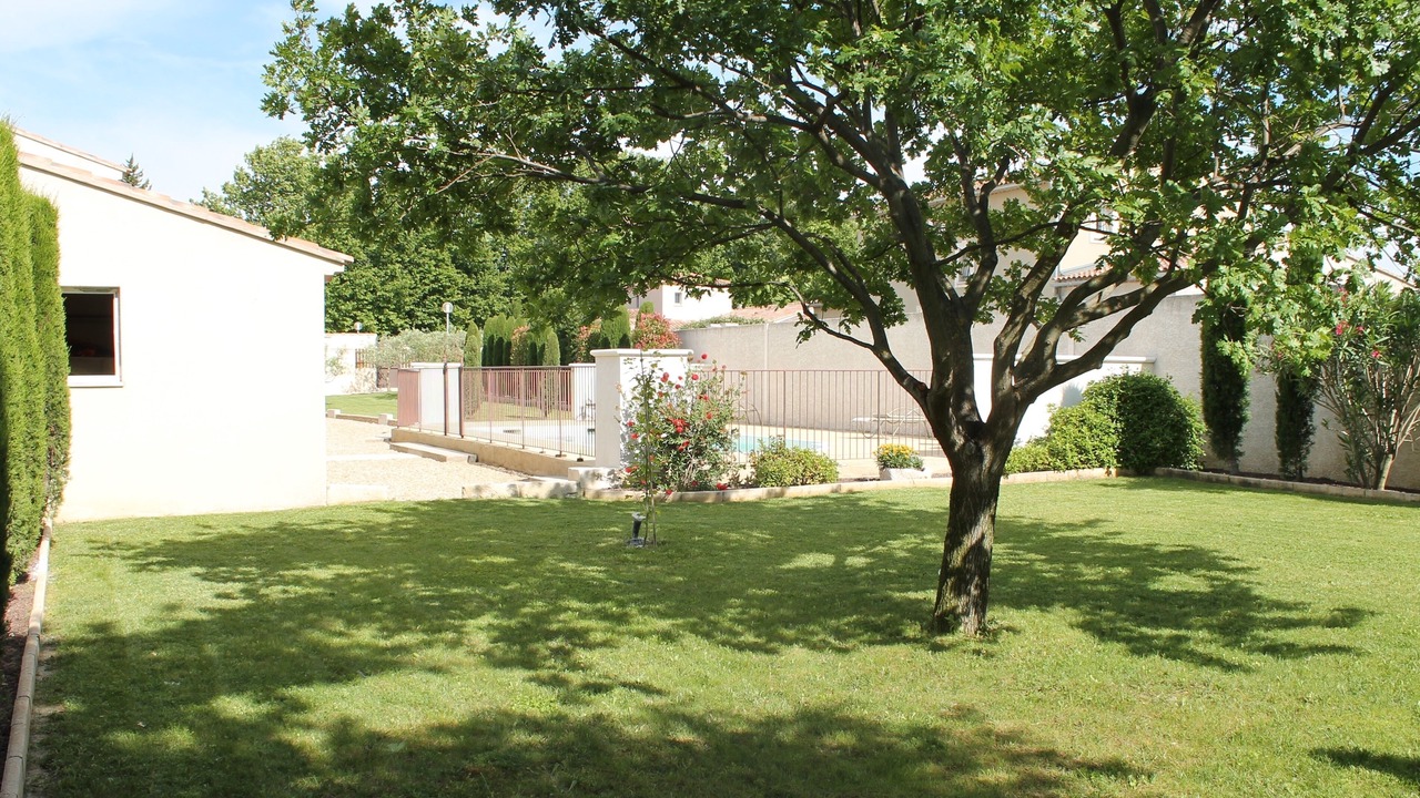 Photo of Outdoor in Eyragues