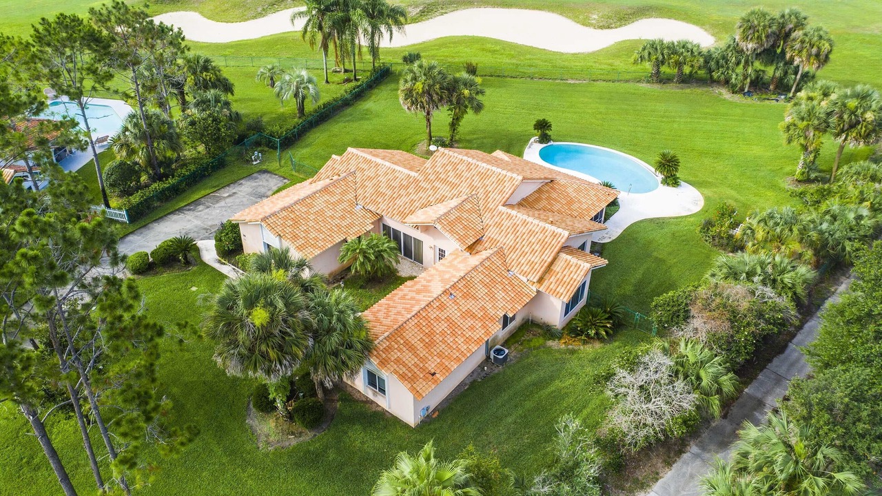 Photo of Outdoor in Groveland