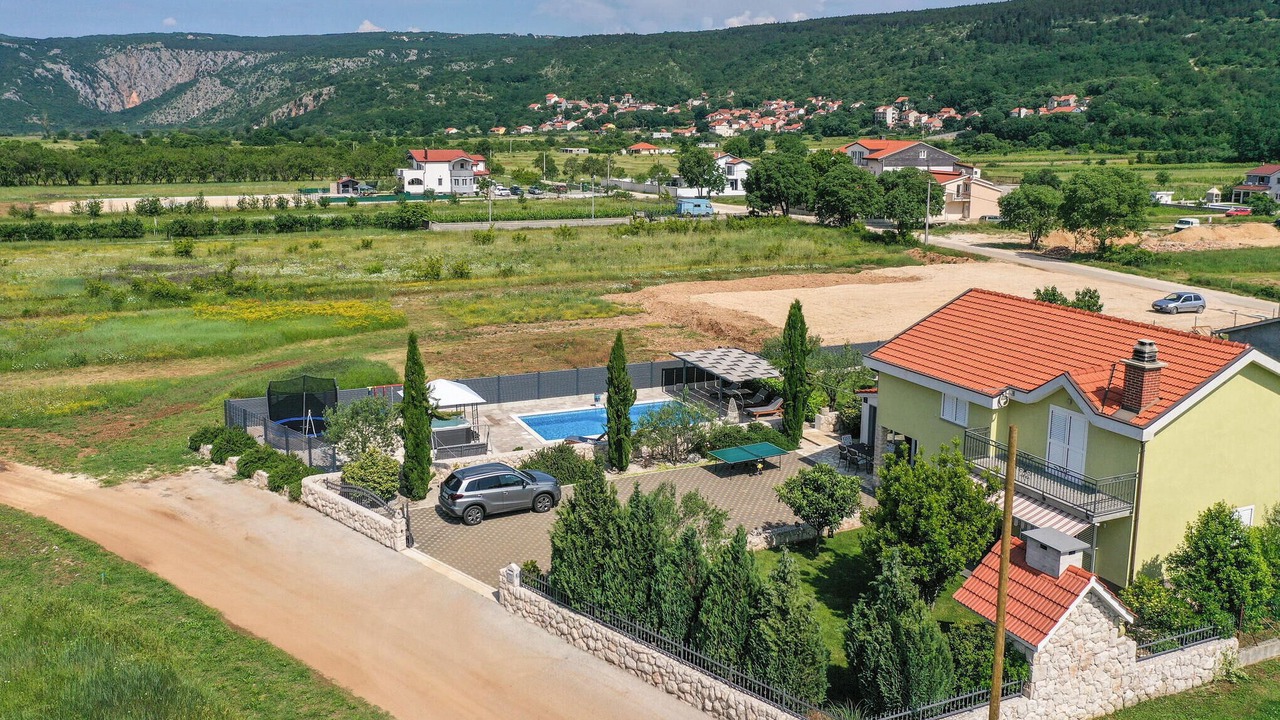 Photo of Outdoor in Knezovici