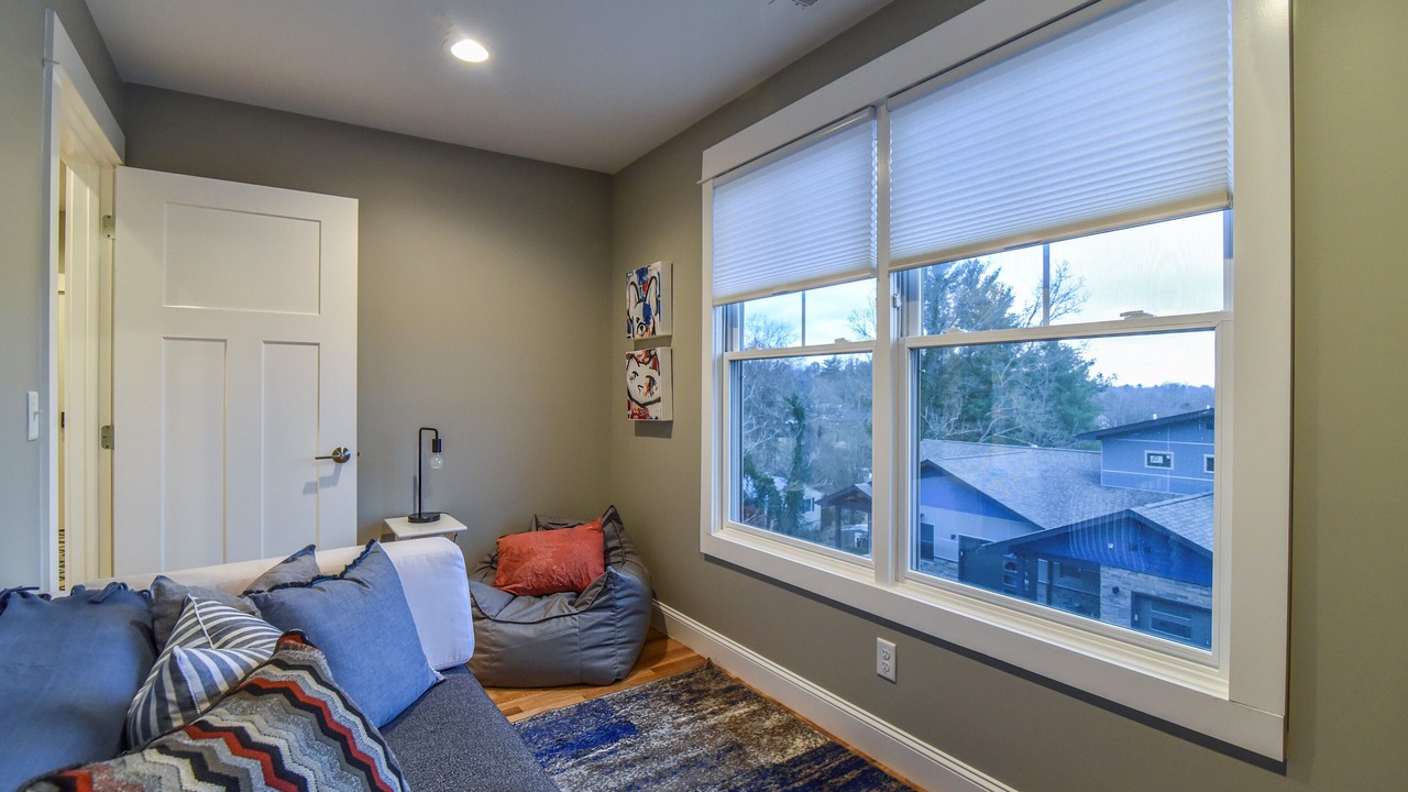 Photo of Bedroom in Woodfin