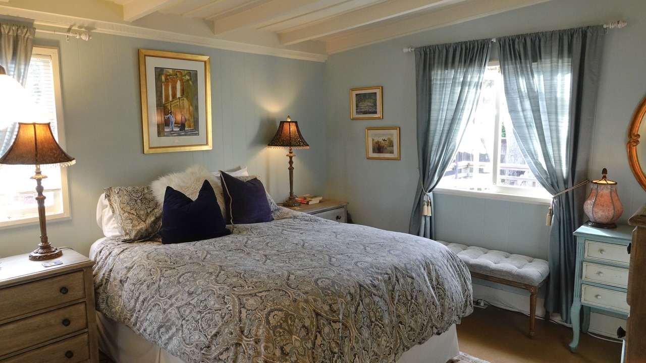 Photo of Bedroom in Monterey