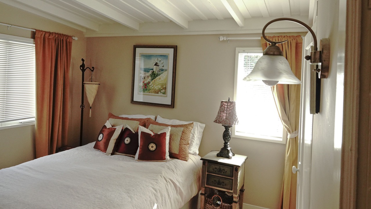 Photo of Bedroom in Monterey