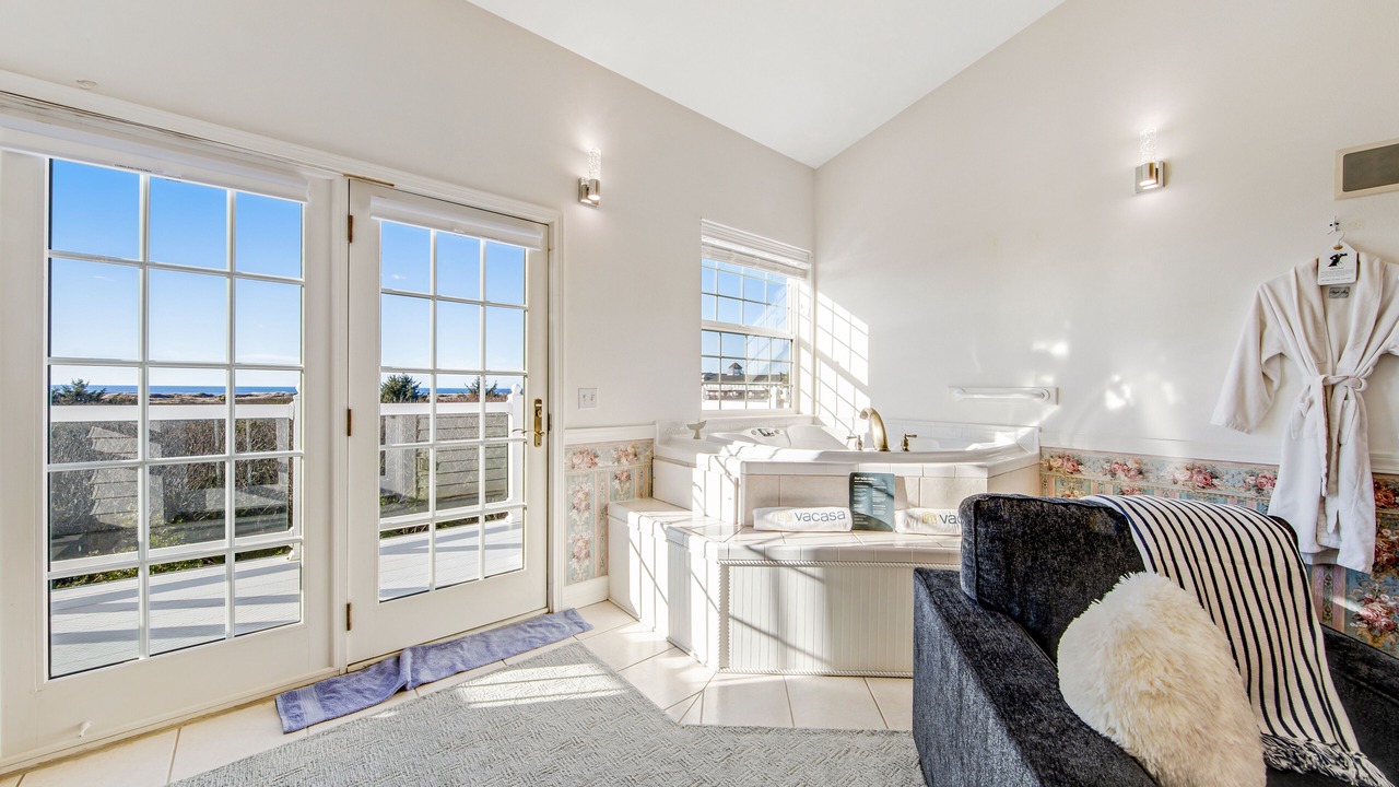 Photo of Bathroom in Ocean Shores
