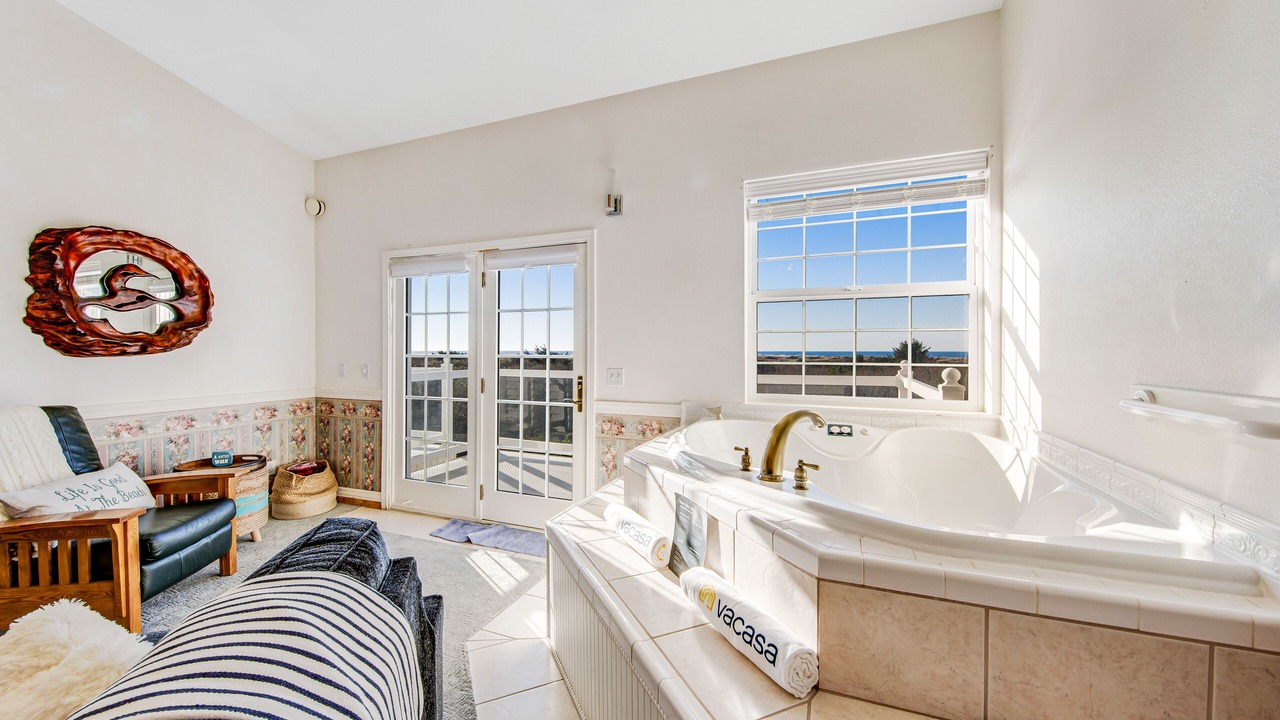 Photo of Bathroom in Ocean Shores