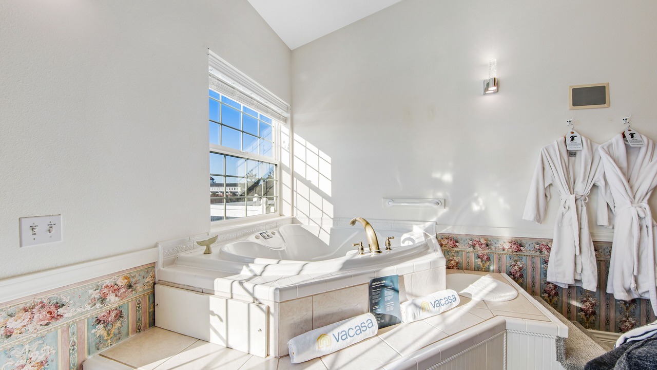 Photo of Bathroom in Ocean Shores