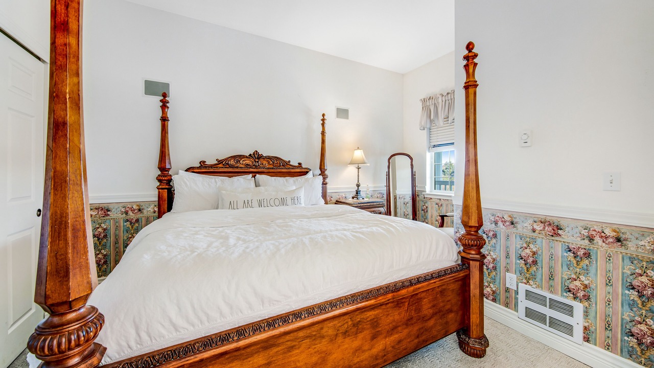 Photo of Bedroom in Ocean Shores