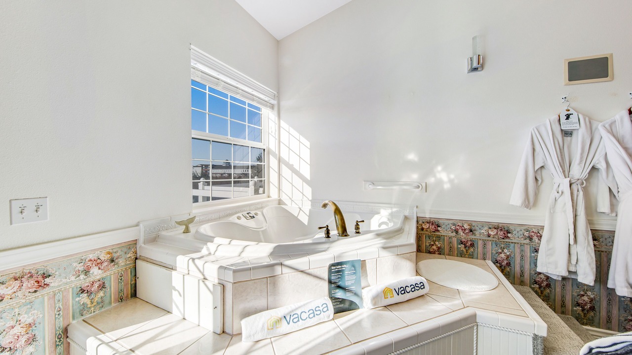 Photo of Bathroom in Ocean Shores