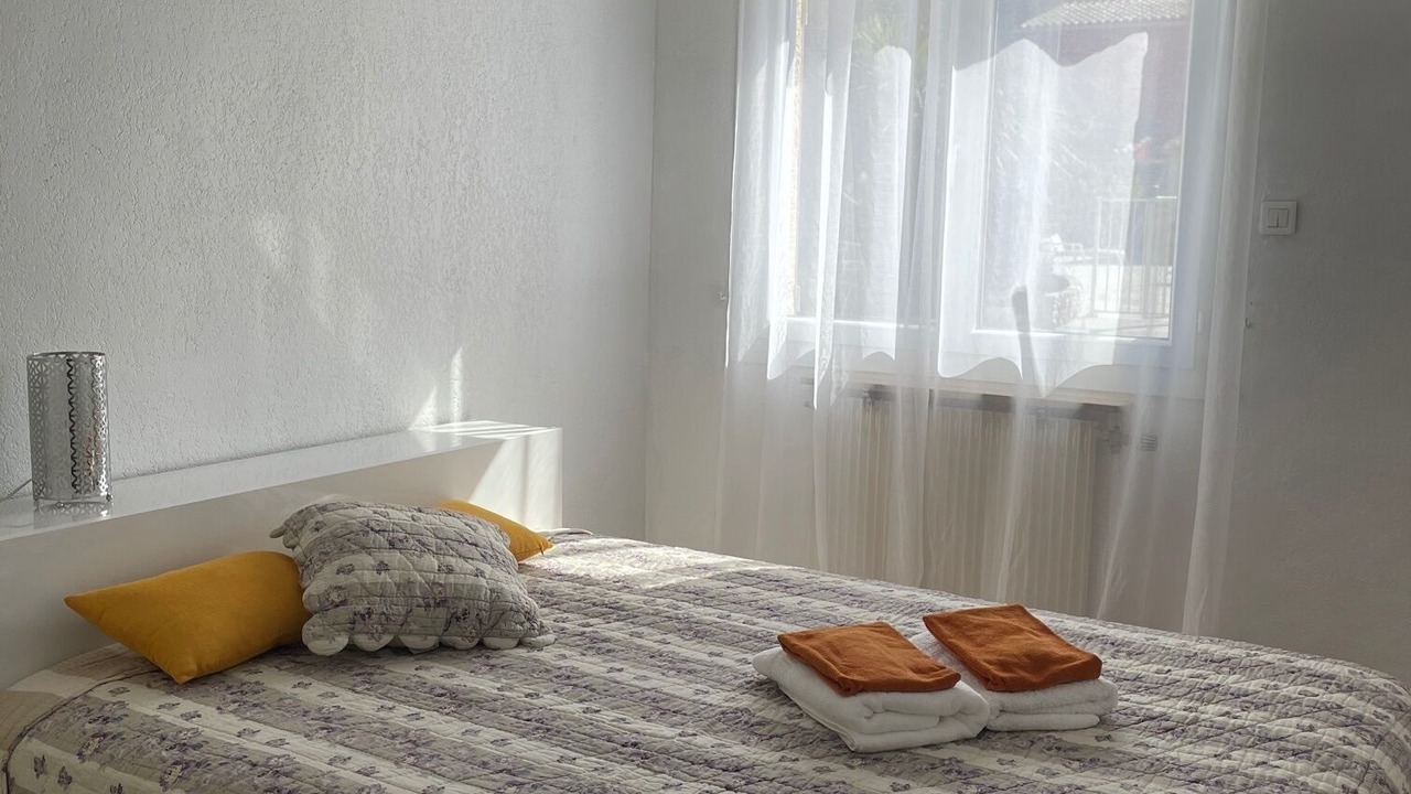 Photo of Bedroom in Saint-Paulet-de-Caisson