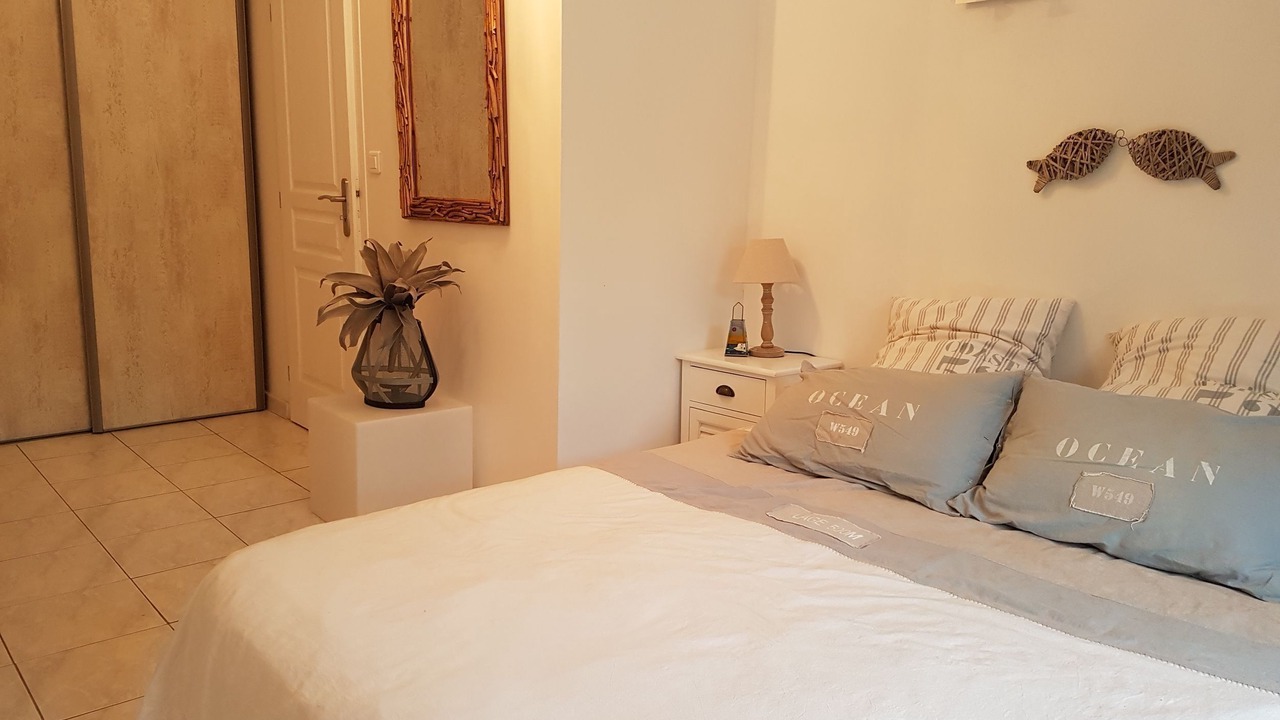 Photo of Bedroom in Saint-Aygulf