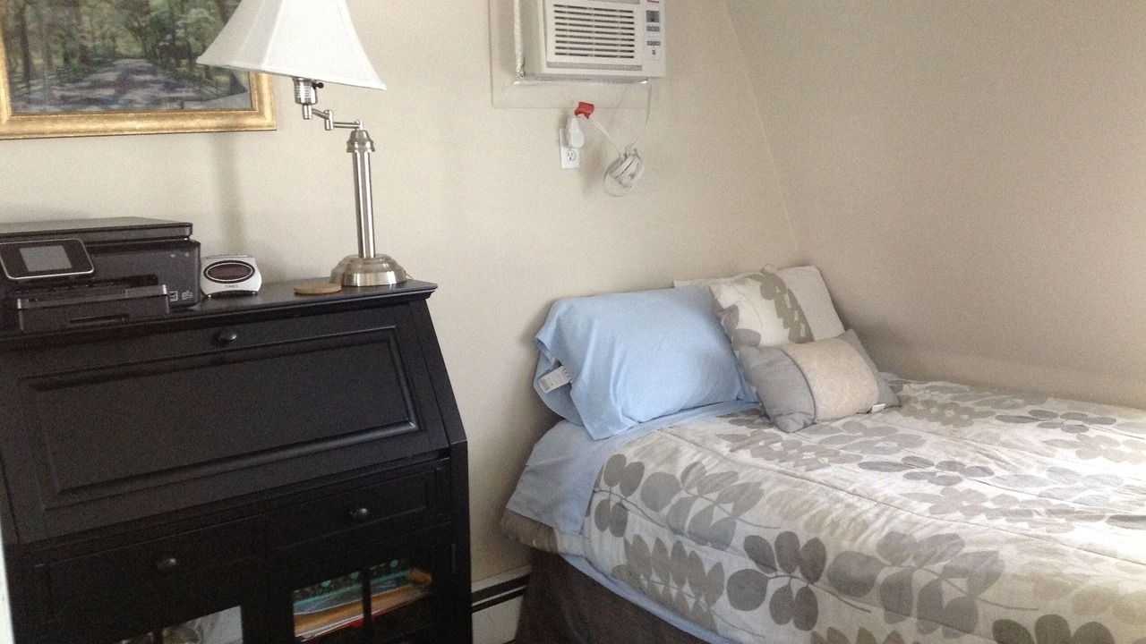 Photo of Bedroom in Lido Beach