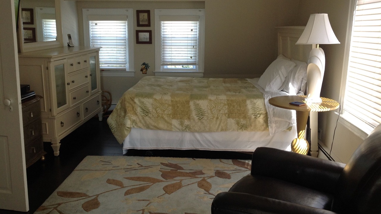 Photo of Bedroom in Lido Beach