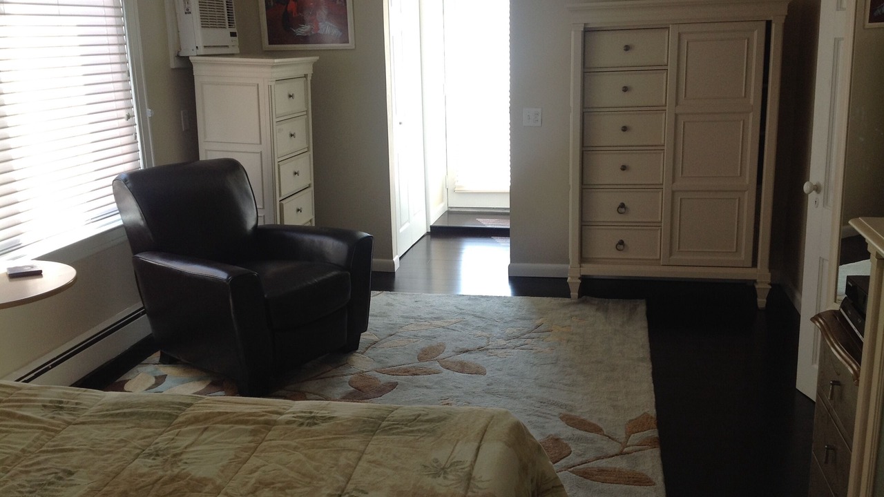 Photo of Bedroom in Lido Beach
