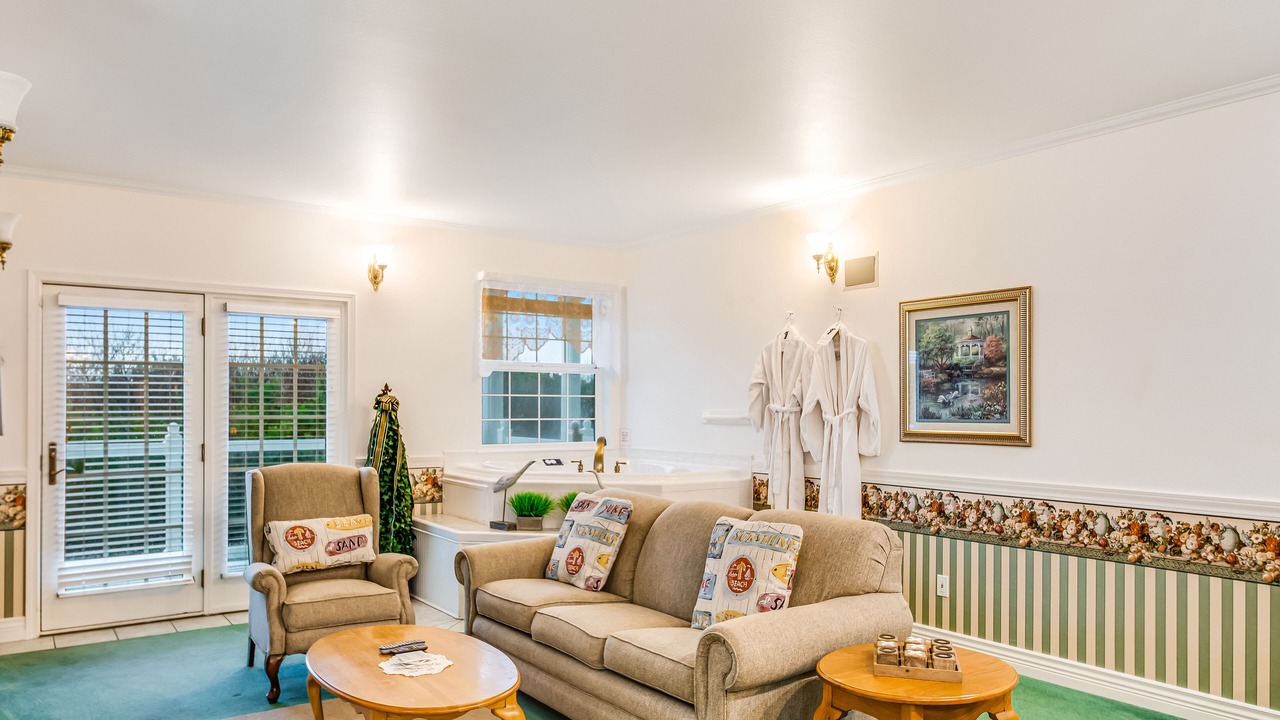 Photo of Others in Ocean Shores