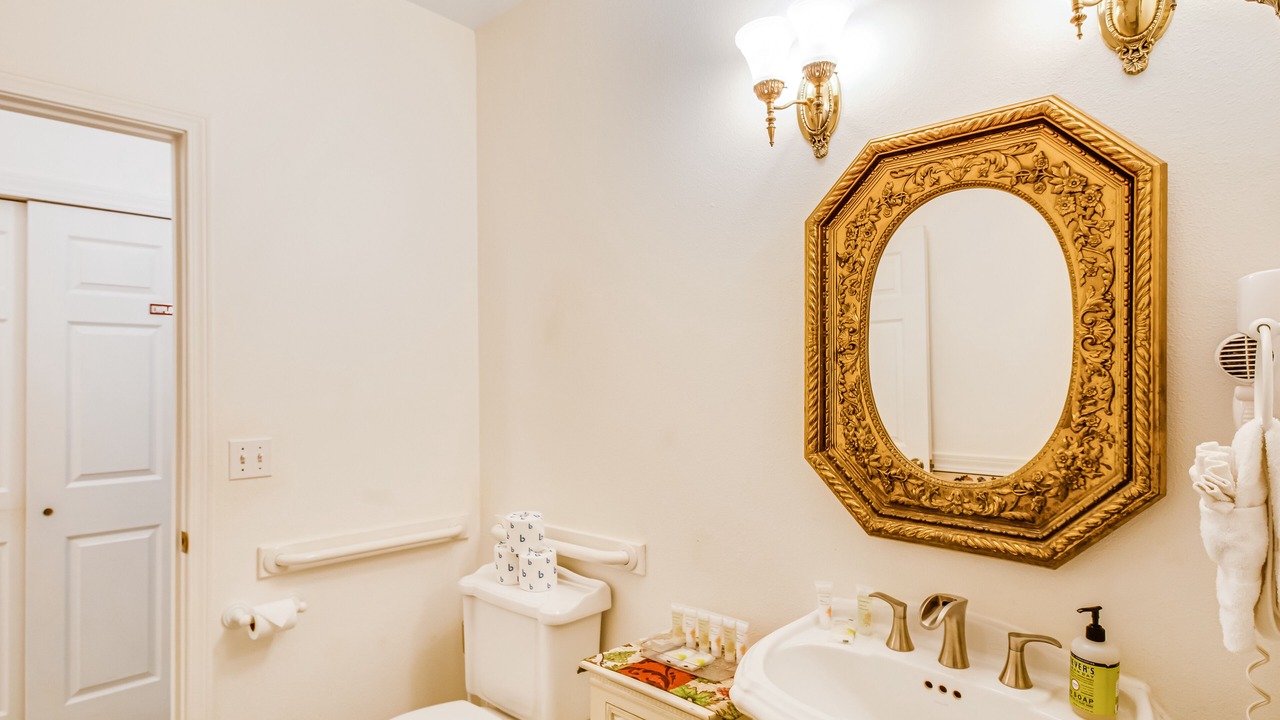 Photo of Bathroom in Ocean Shores