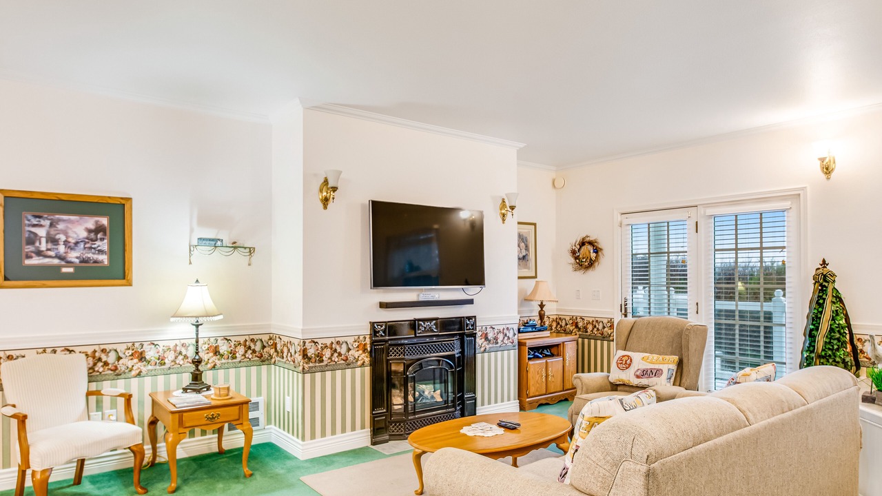 Photo of Livingroom in Ocean Shores