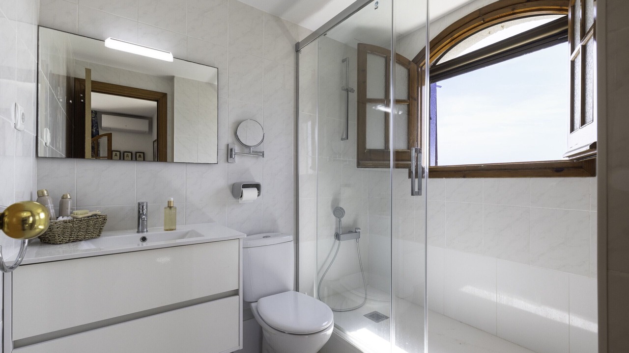 Photo of Bathroom in L'Hospitalet de l'Infant
