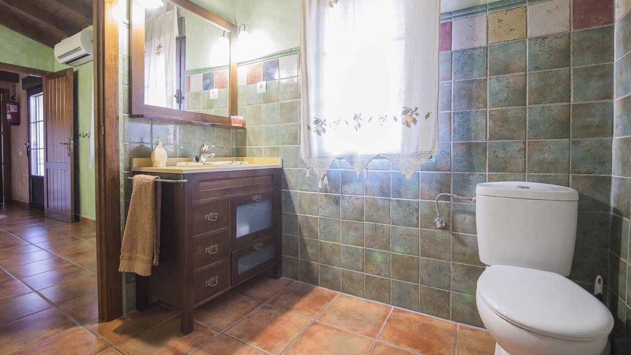 Photo of Bathroom in Urda