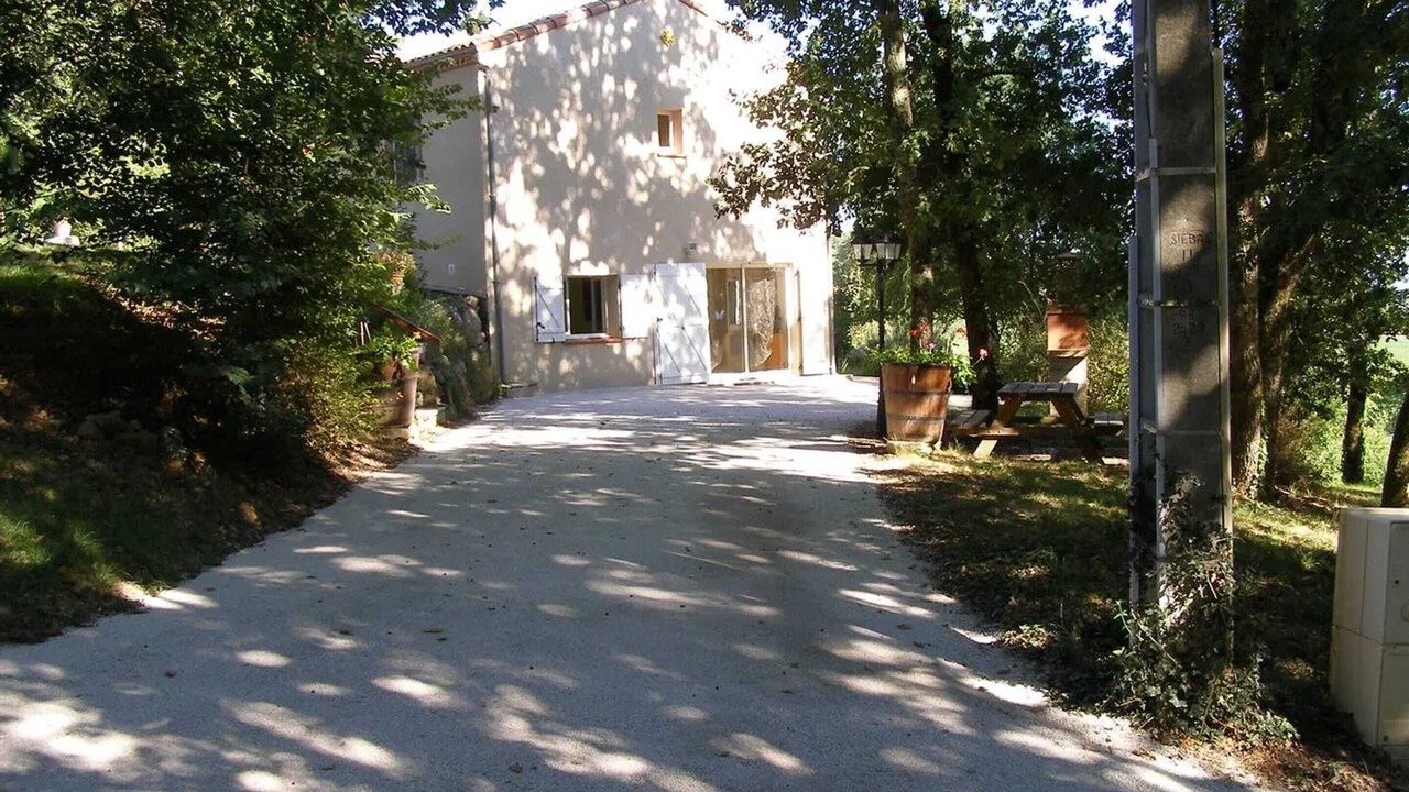 Photo of Others in Cuq