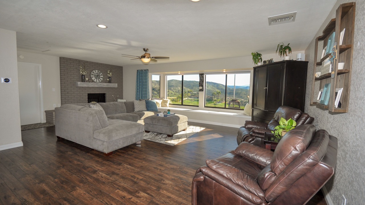 Photo of Livingroom in Escondido