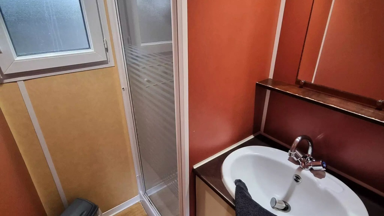 Photo of Bathroom in Saint-Jean-de-Valeriscle