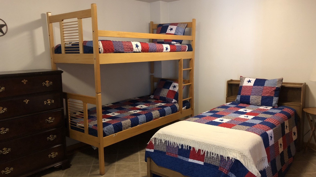 Photo of Bedroom in Coolin