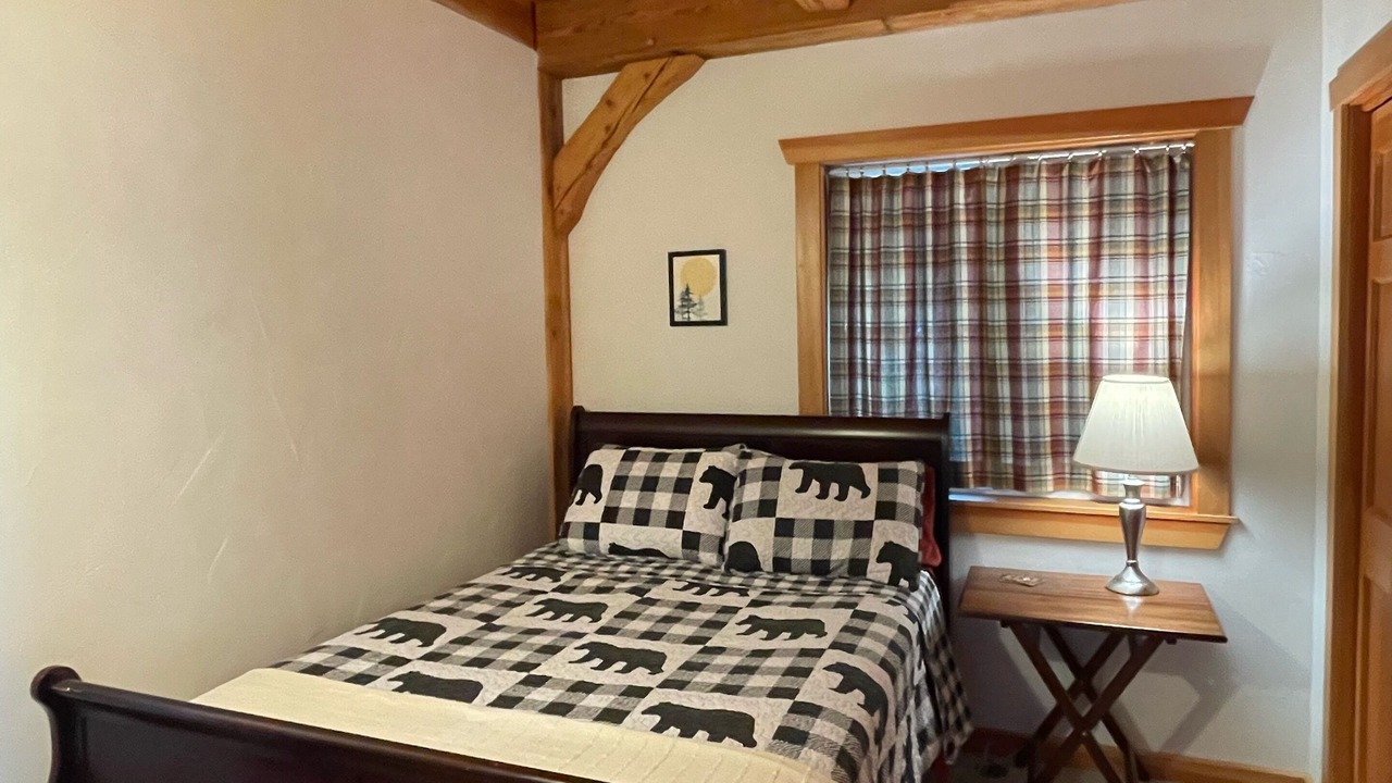 Photo of Bedroom in Coolin