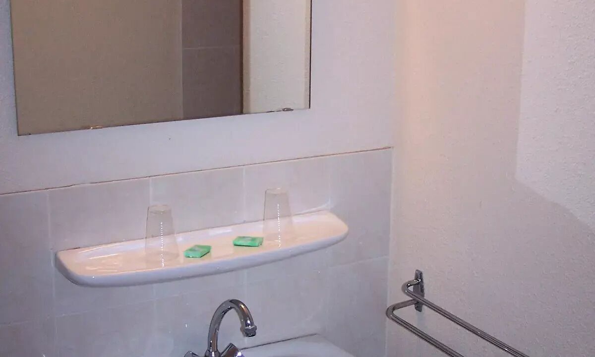 Photo of Bathroom in Tautavel