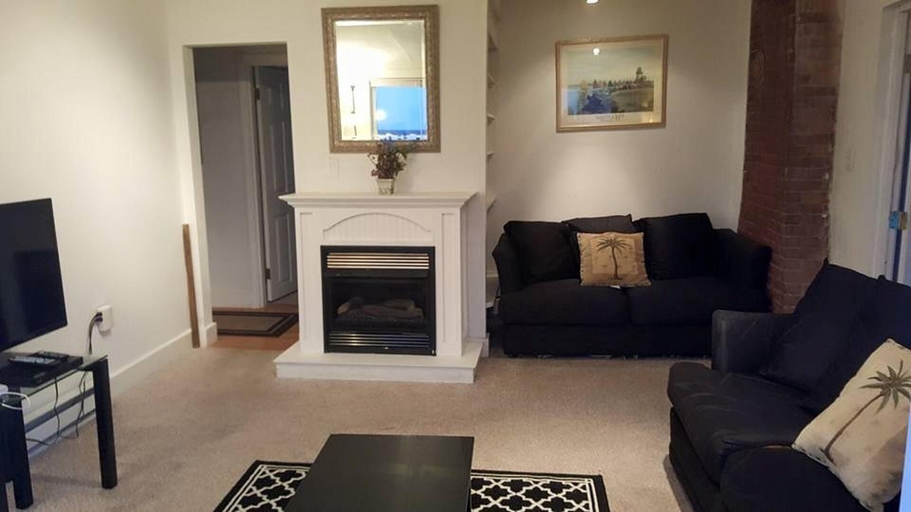 Photo of Livingroom in Hull