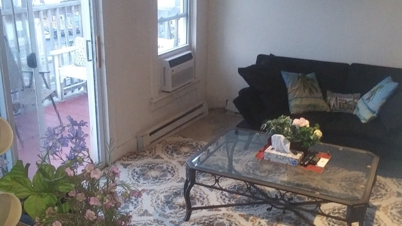 Photo of Livingroom in Hull