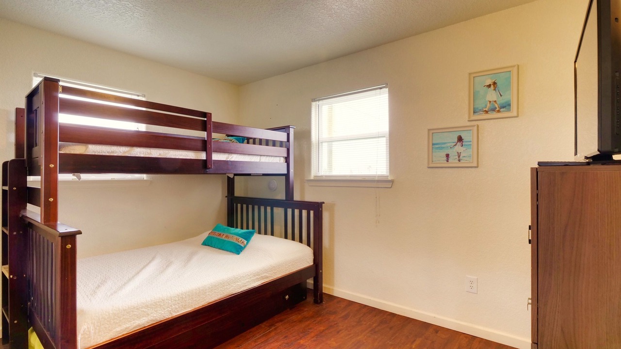 Photo of Bedroom in Surfside Beach