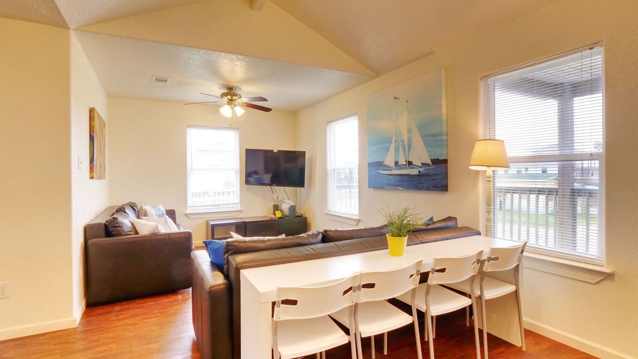 Photo of Livingroom in Surfside Beach