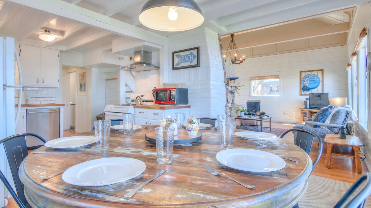 Photo of Others in Roads End