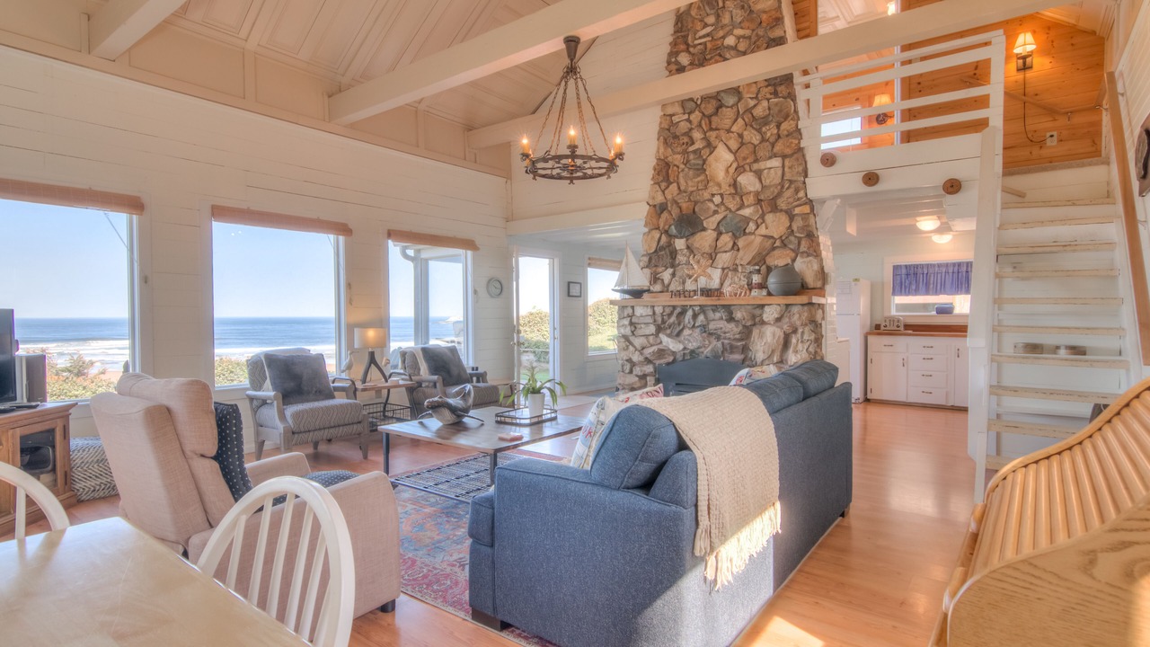 Photo of Livingroom in Roads End