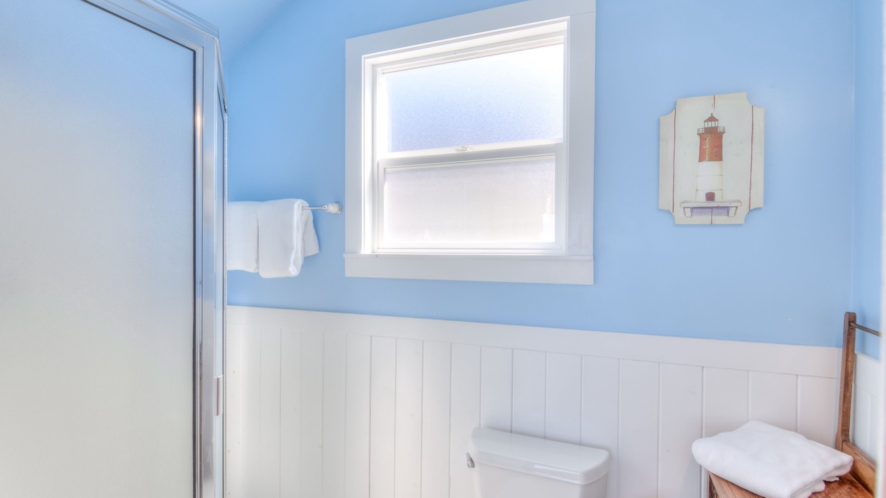 Photo of Bathroom in Roads End