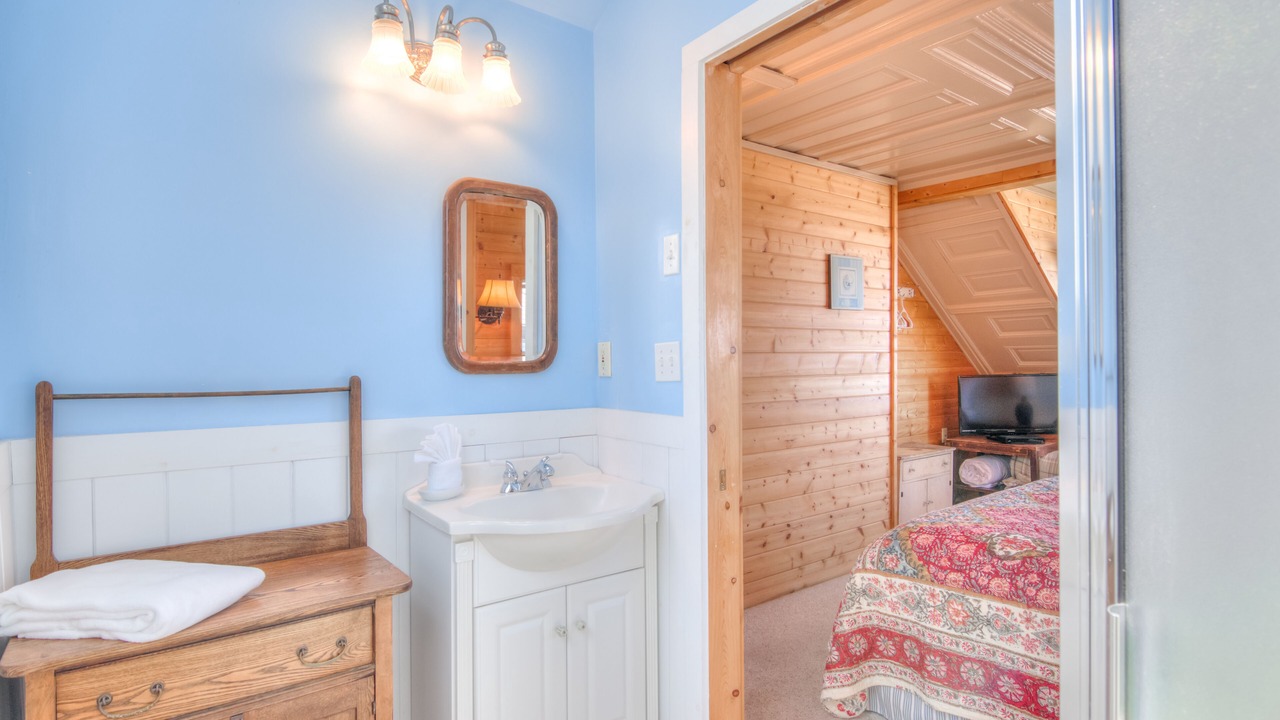 Photo of Others in Roads End