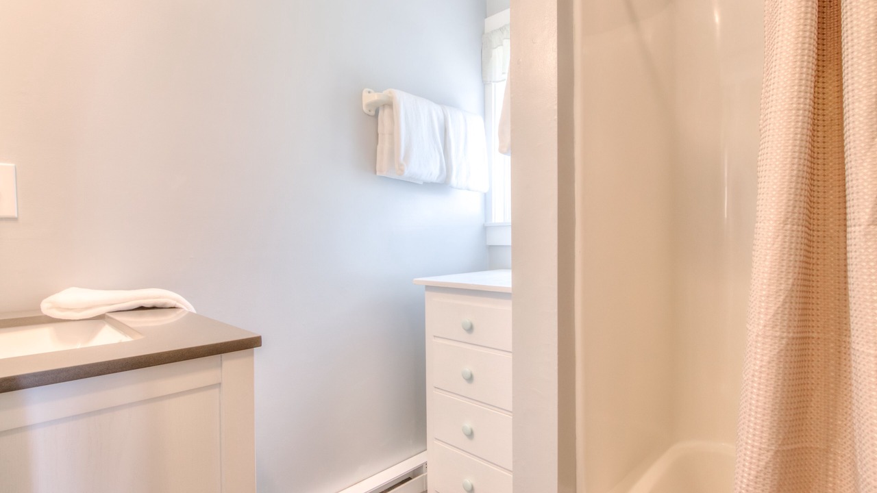 Photo of Bathroom in Roads End