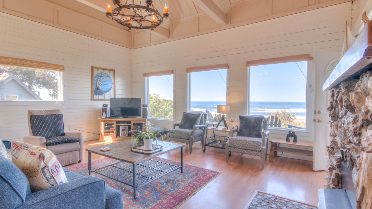 Photo of Livingroom in Roads End